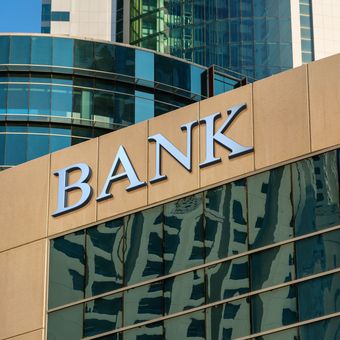 Bank Ina Hadirkan Kartu Debit Bina Digital, Ini Fiturnya